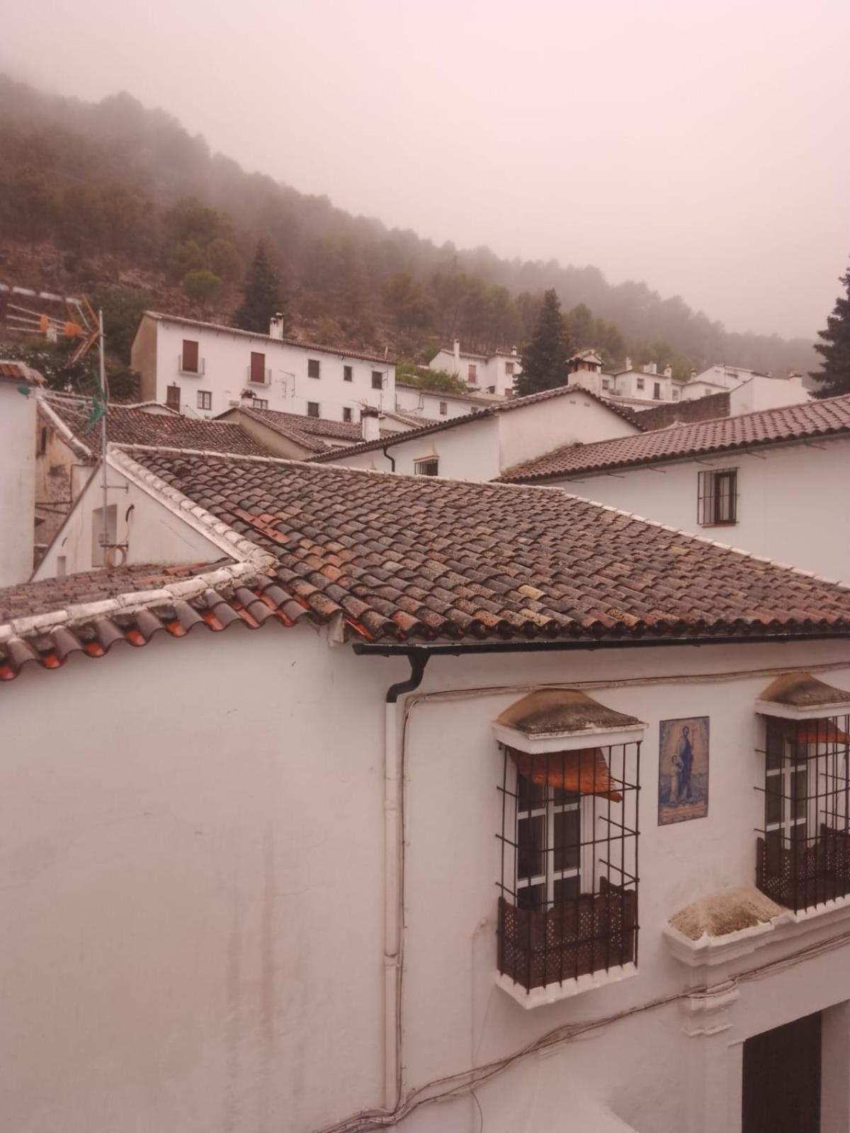 Отель Hospederia Casa De Las Piedras Грасалема Экстерьер фото